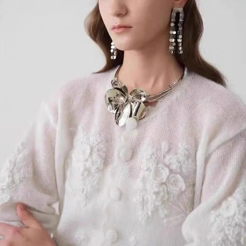 Minimalist Large Metal Flower Statement Necklace