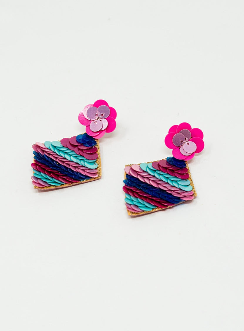 Diamond Shape Earrings With Multicolor Sequin Details.