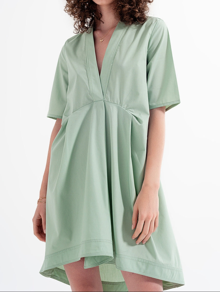 Green Light Weight Dress With Empire Waistline