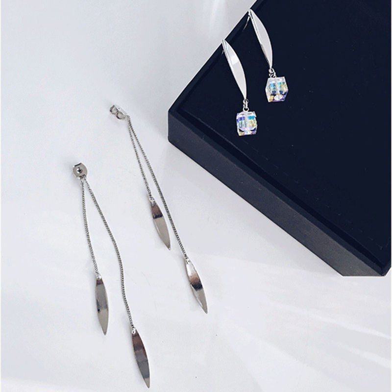 Dangle Leaf with Rhinestone 2 Sides Drop Earrings
