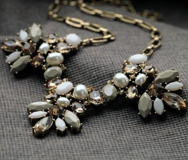 Trendy Vintage Leaf Design Jewelry