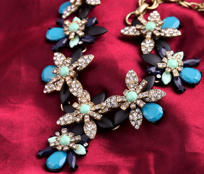Vintage Rhinestone Flower Choker Necklace