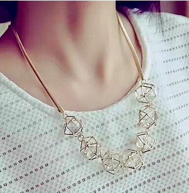 Stylish Crystal Necklace with Hollow Geometric Design