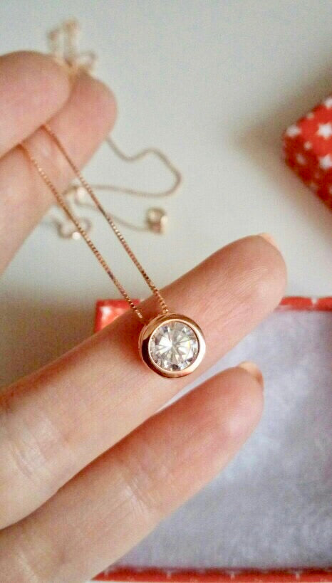 925 Sterling Silver Rose Gold Crystal Round Pendant Necklace