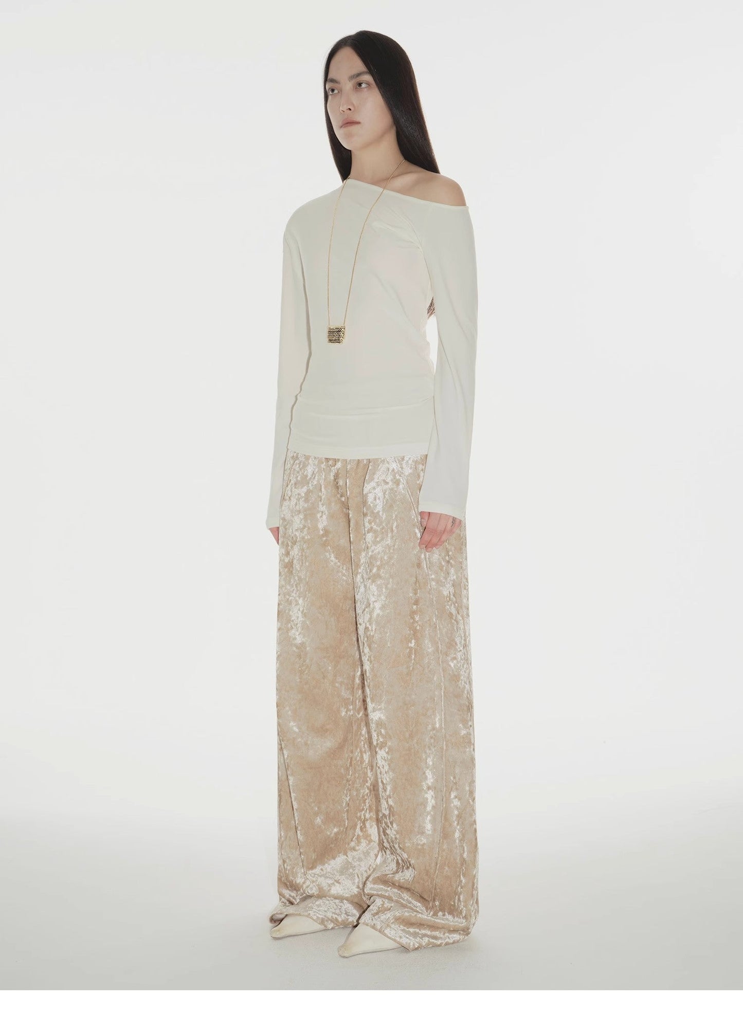 Off-Shoulder Slim Fitted Lyocell Tencel Wool Long Sleeve T-Shirt