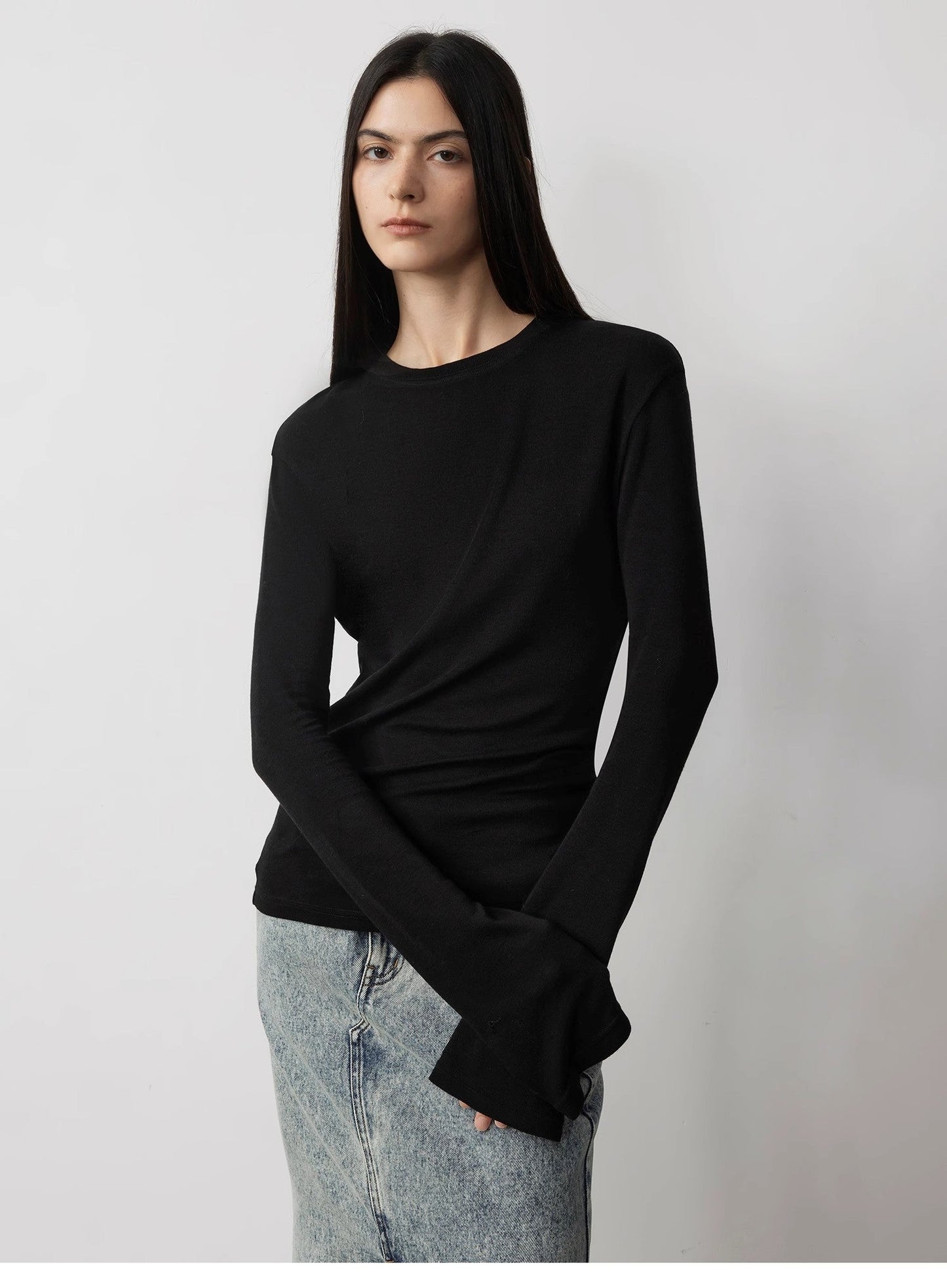 Merino Wool Blended Stretchy Breathable Fitted Minimalist Long Sleeved T-Shirt