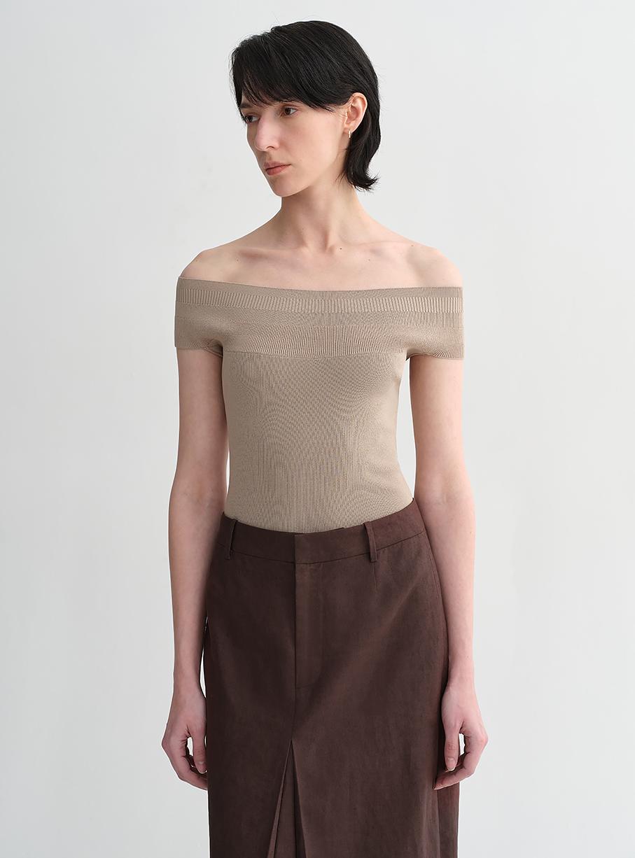 Mulberry Silk Blended Off-Shoulder Elegant Open Back Knitted Top