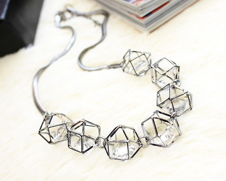 Stylish Crystal Necklace with Hollow Geometric Design