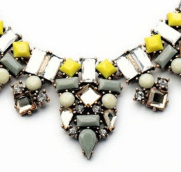 Vintage Triangle Pendant Choker Necklace