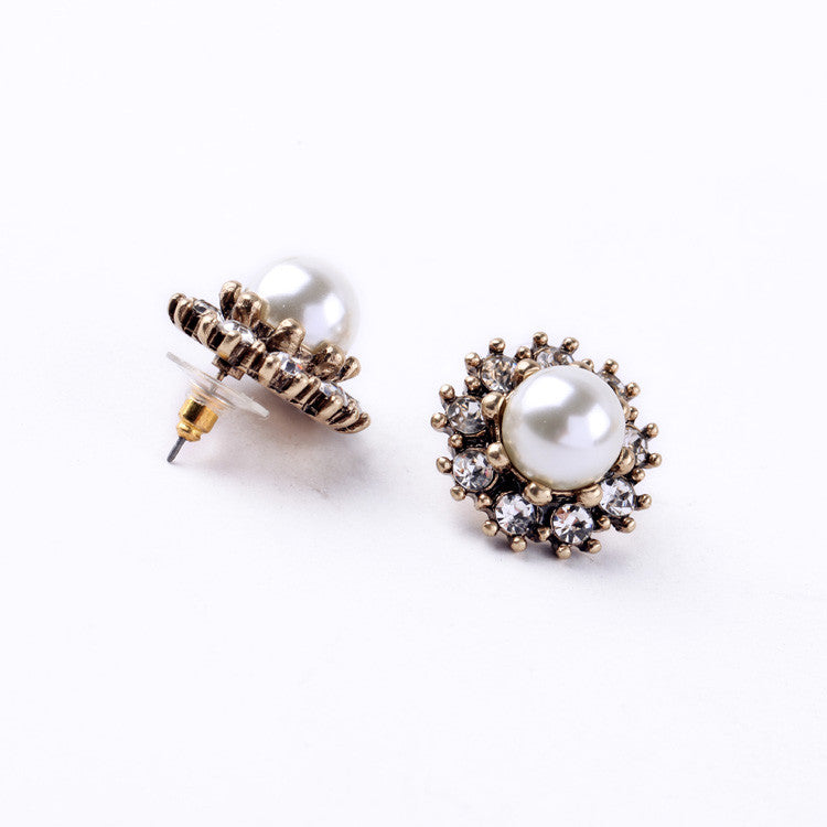 Pearl Flower Rhinestone Stud Earrings