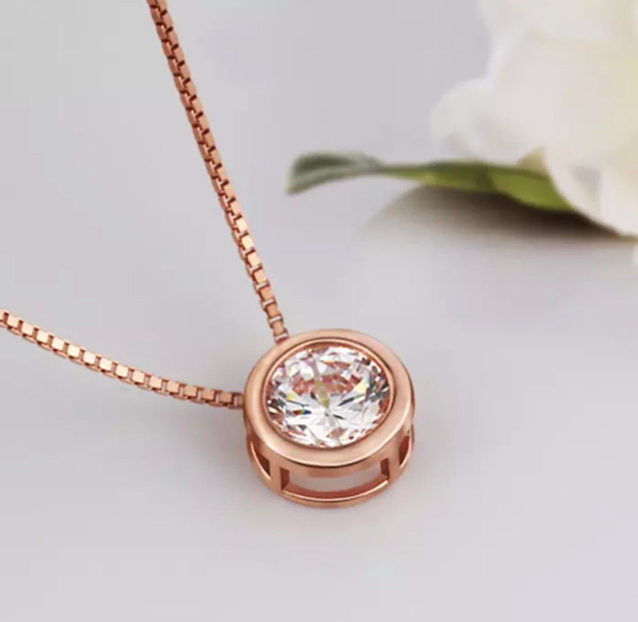925 Sterling Silver Rose Gold Crystal Round Pendant Necklace